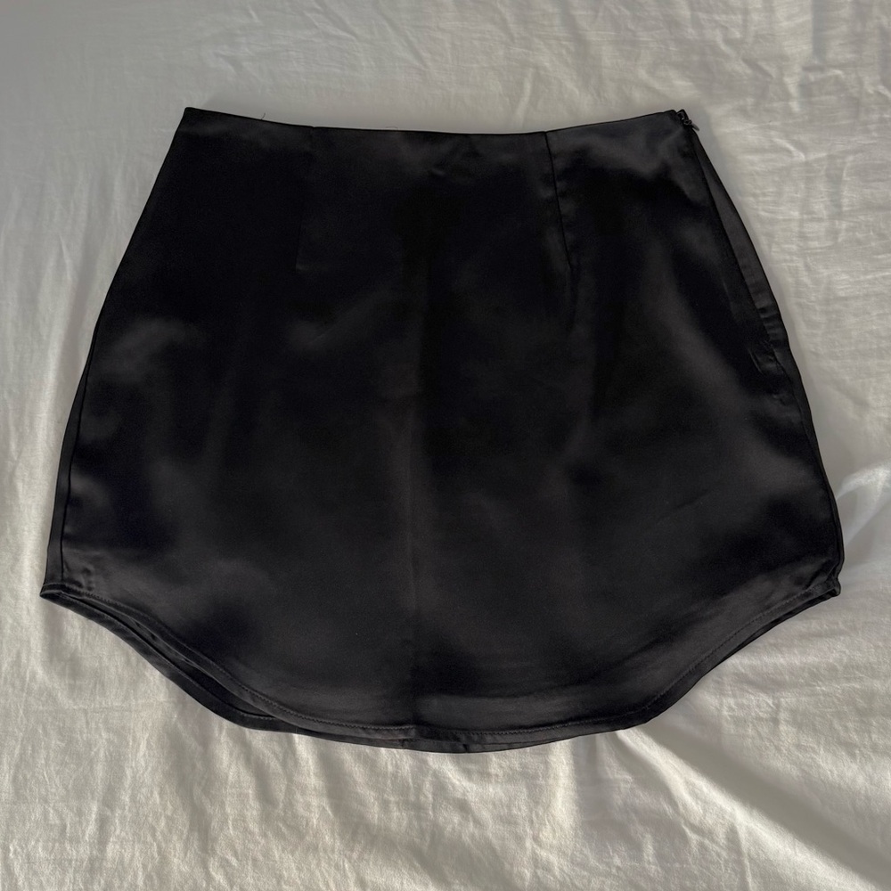 Forever 21 Black Satin Mini Skirt